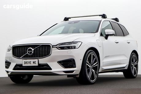 White 2018 Volvo XC60 Wagon T8 R-Design (Hybrid)