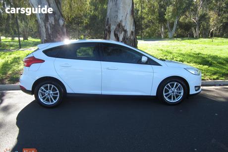 White 2016 Ford Focus Hatch LZ
