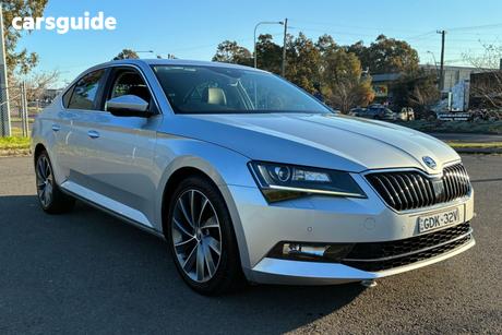 Silver 2019 Skoda Superb Sedan 162 TSI NP MY19