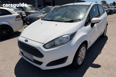 White 2016 Ford Fiesta Hatchback Ambiente