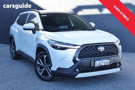 White 2023 Toyota Corolla Cross Wagon Atmos Awd Hybrid