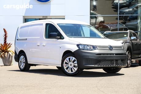 White 2025 Volkswagen Caddy 5 Crew Van Crewvan Tsi220