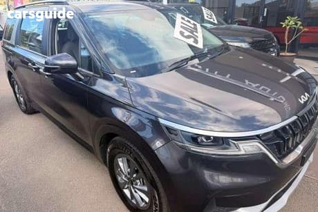 Grey 2024 Kia Carnival Wagon S