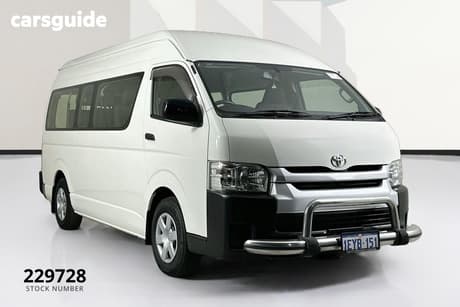 White 2016 Toyota HiAce Bus Commuter (12 Seats)