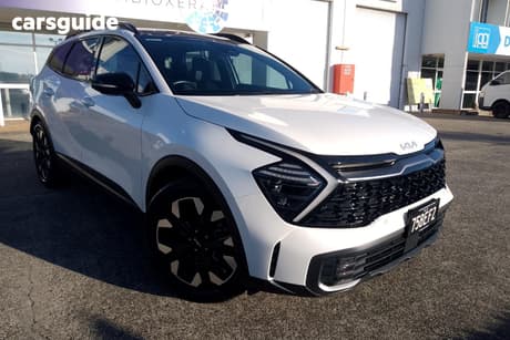 White 2025 Kia Sportage Wagon S (Awd)
