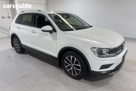 White 2018 Volkswagen Tiguan Wagon 110 Tsi Comfortline
