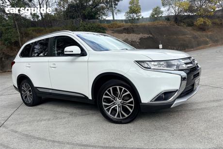 White 2017 Mitsubishi Outlander Wagon Ls (4X4)