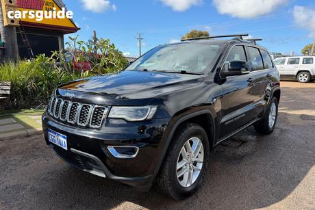 Black 2016 Jeep Grand Cherokee Wagon Laredo (4X2)