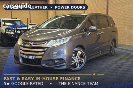 Grey 2014 Honda Odyssey Wagon Vti-L