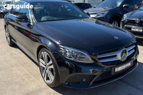 Black 2019 Mercedes-Benz C300 Saloon