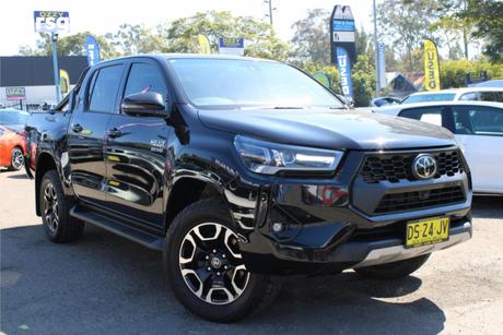 Black 2024 Toyota Hilux Double Cab Pick Up Sr5 48V (4X4)