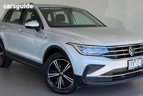 Silver 2023 Volkswagen Tiguan Wagon 110Tsi Life