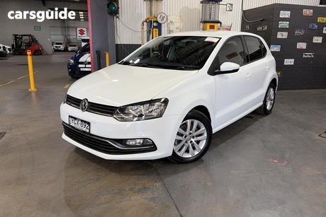White 2016 Volkswagen Polo Hatchback 81 Tsi Comfortline