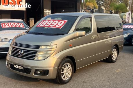 Gold 2002 Nissan Elgrand Wagon