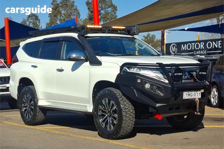 White 2022 Mitsubishi Pajero Sport Wagon Gls (4Wd) 7 Seat