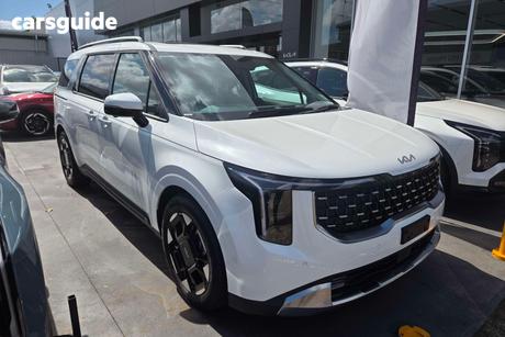 White 2026 Kia Carnival Wagon Gt-Line