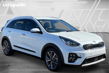 White 2022 Kia Niro Wagon Hev Sport (Hybrid)