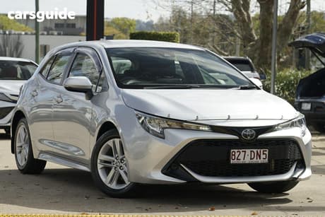 Silver 2018 Toyota Corolla Hatchback Ascent Sport