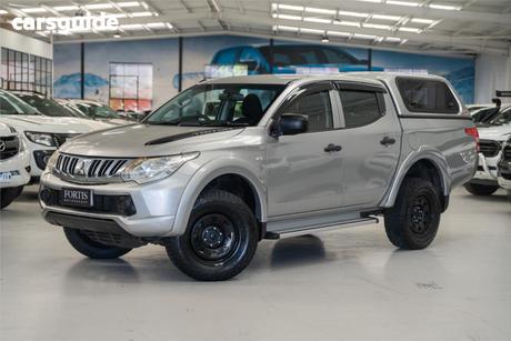 2015 Mitsubishi Triton Dual Cab Utility Glx