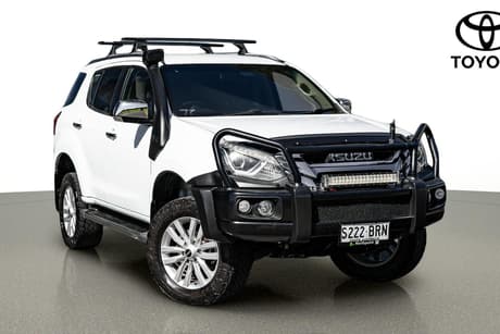 White 2017 Isuzu MU-X Wagon Ls-T (4X4)