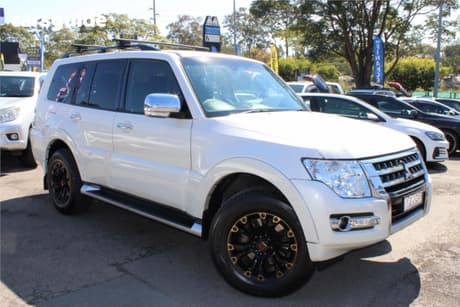 White 2016 Mitsubishi Pajero Wagon Gls Lwb (4X4)