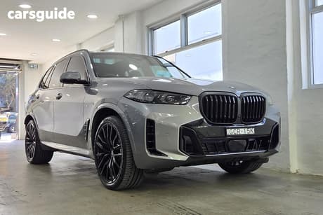 Grey 2025 BMW X5 Wagon Xdrive30D M Sport