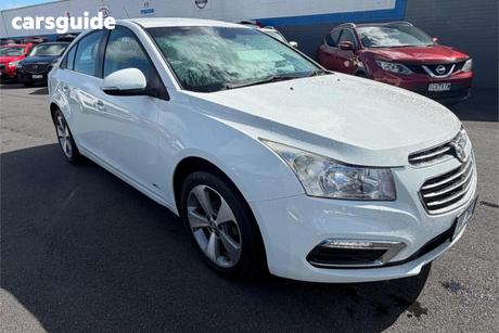 White 2016 Holden Cruze Hatchback Equipe