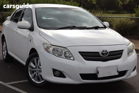 White 2007 Toyota Corolla Sedan Conquest