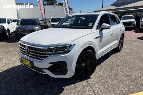 White 2022 Volkswagen Touareg Wagon 210Tdi R-Line