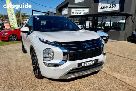 White 2022 Mitsubishi Outlander SUV EXCEED TOURER 7 SEAT (AWD)