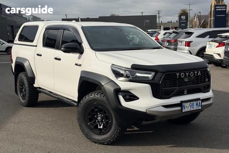 White 2024 Toyota Hilux Double Cab Pick Up Gr-Sport (4X4)