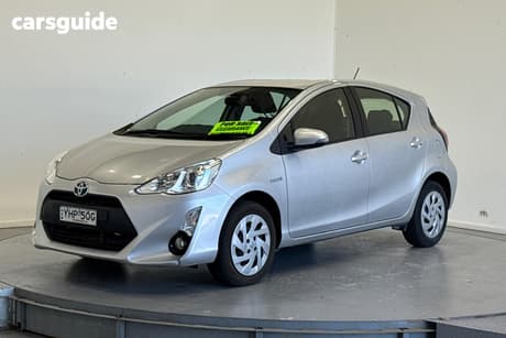 Silver 2017 Toyota Prius-C Hatchback Hybrid