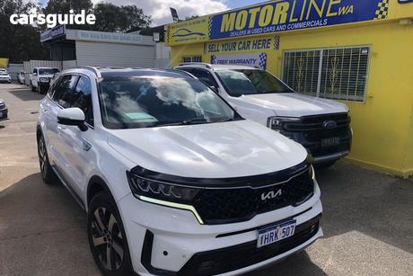 White 2022 Kia Sorento Wagon Sport 7 Seat