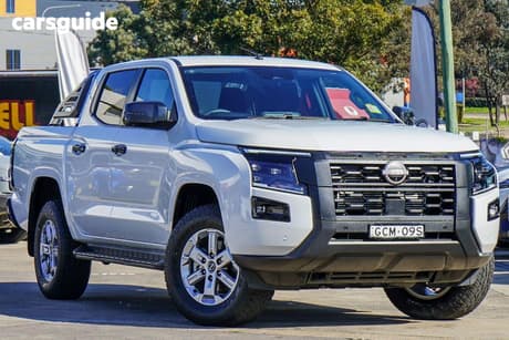 White 2026 Nissan Navara Dual Cab Pick-up St (4X4)