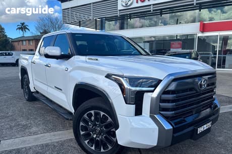 White 2025 Toyota Tundra Dual Cab Pick-up Limited