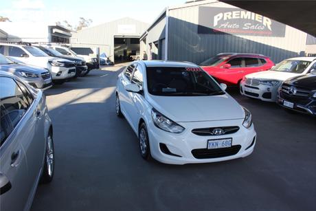White 2013 Hyundai Accent Sedan Active