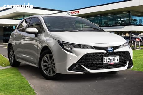 White 2025 Toyota Corolla Hatchback Sx Hybrid