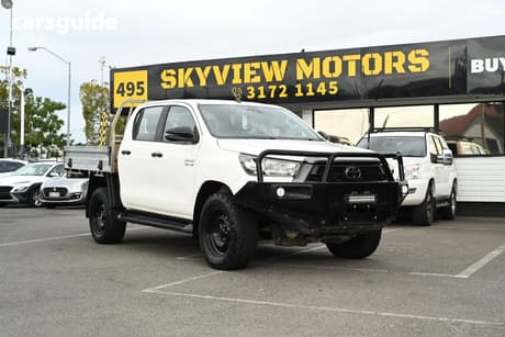 White 2021 Toyota Hilux Double Cab Chassis Sr (4X4)