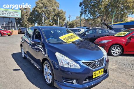 Blue 2013 Nissan Pulsar Hatchback Sss