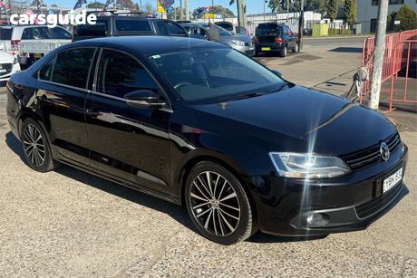 Black 2013 Volkswagen Jetta Sedan 147 Tsi Highline