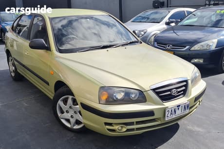 Green 2003 Hyundai Elantra Hatchback Gl