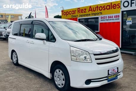 White 2007 Toyota Noah Commercial