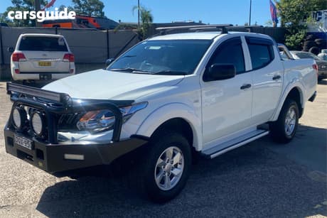 White 2017 Mitsubishi Triton Dual Cab Utility Glx Plus (4X4)