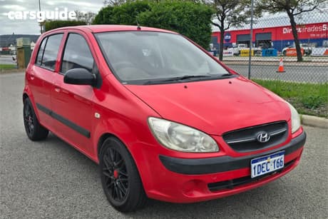 Red 2009 Hyundai Getz Hatchback S