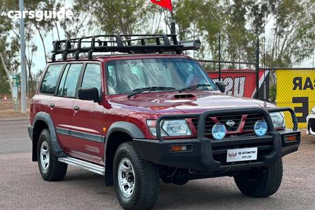 Red 2000 Nissan Patrol Wagon St (4X4)