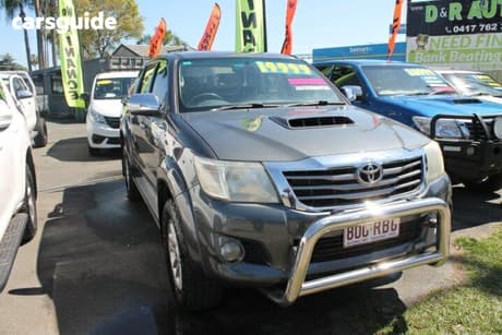 Grey 2012 Toyota Hilux Dual Cab Pick-up Sr5 (4X4)