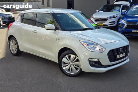 White 2019 Suzuki Swift Hatchback Gl Navigator