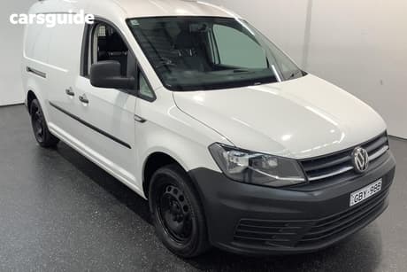 White 2019 Volkswagen Caddy Van Maxi Tsi220