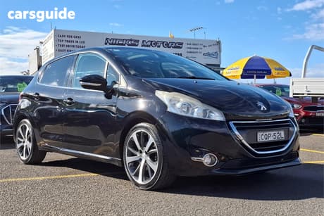 Black 2013 Peugeot 208 Hatchback Allure Premium