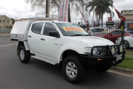 White 2012 Mitsubishi Triton Double Cab Utility Glx (4X4)